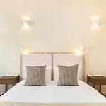 Whome Artsy Apartment In The Heart Of Chiado
