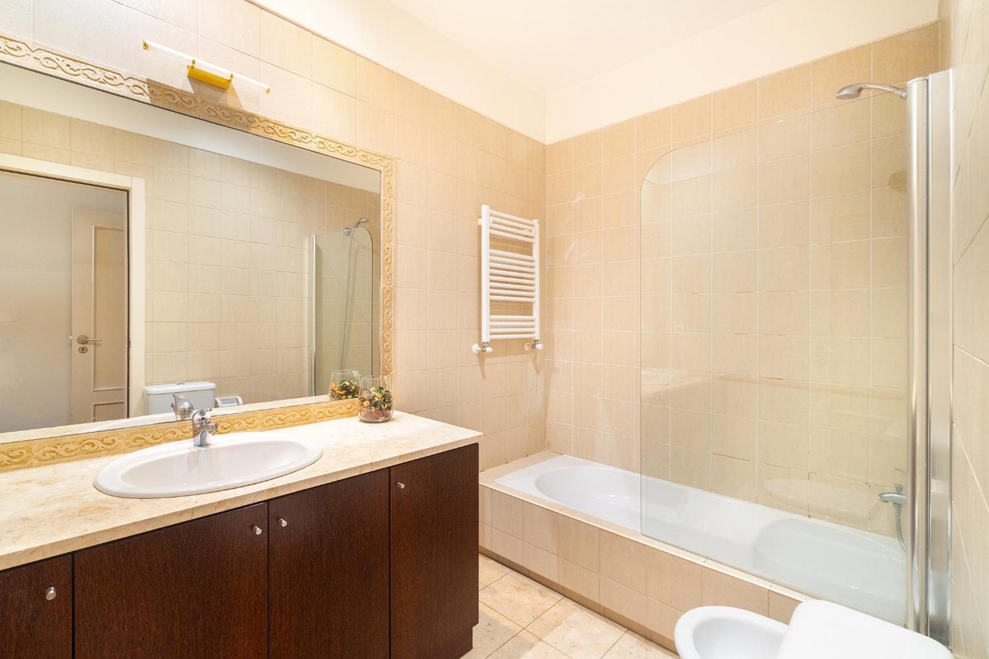 Apartment Whome Artsy In The Heart Of Chiado *